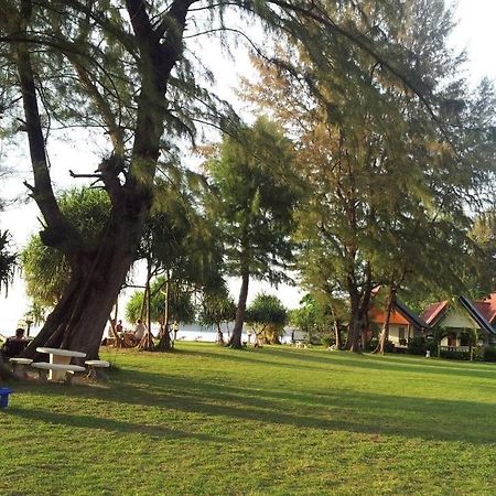 Klongdao Beach Resort Koh Lanta Ngoại thất bức ảnh
