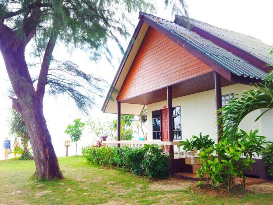 Klongdao Beach Resort Koh Lanta Ngoại thất bức ảnh