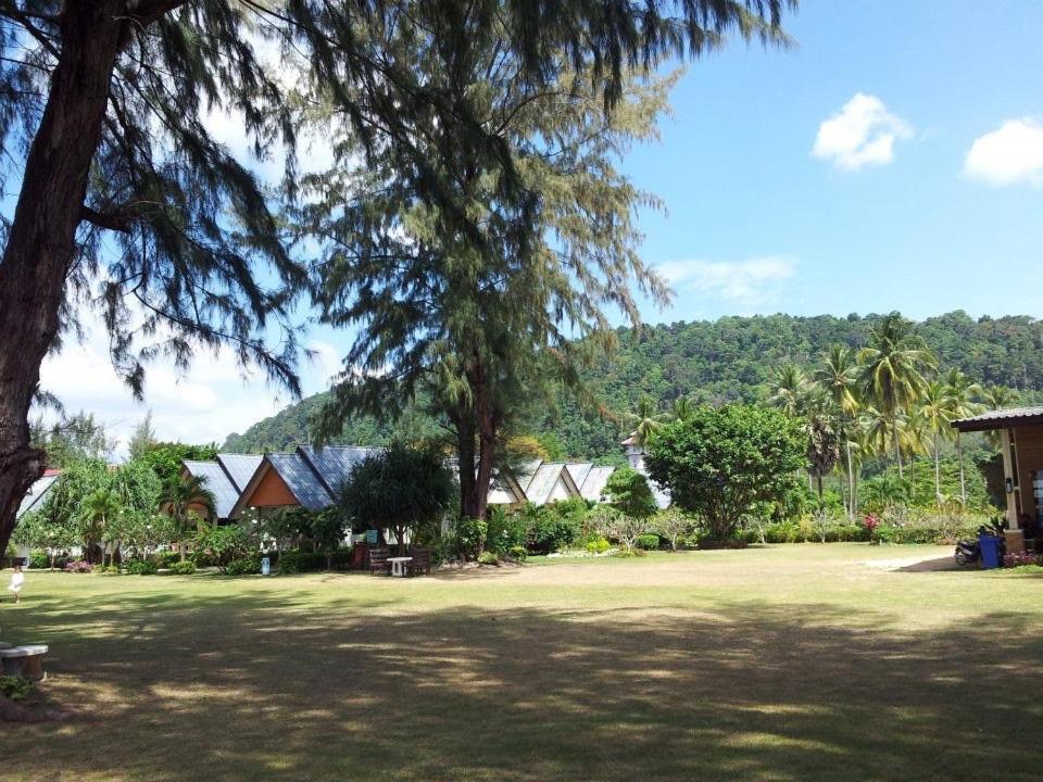 Klongdao Beach Resort Koh Lanta Ngoại thất bức ảnh
