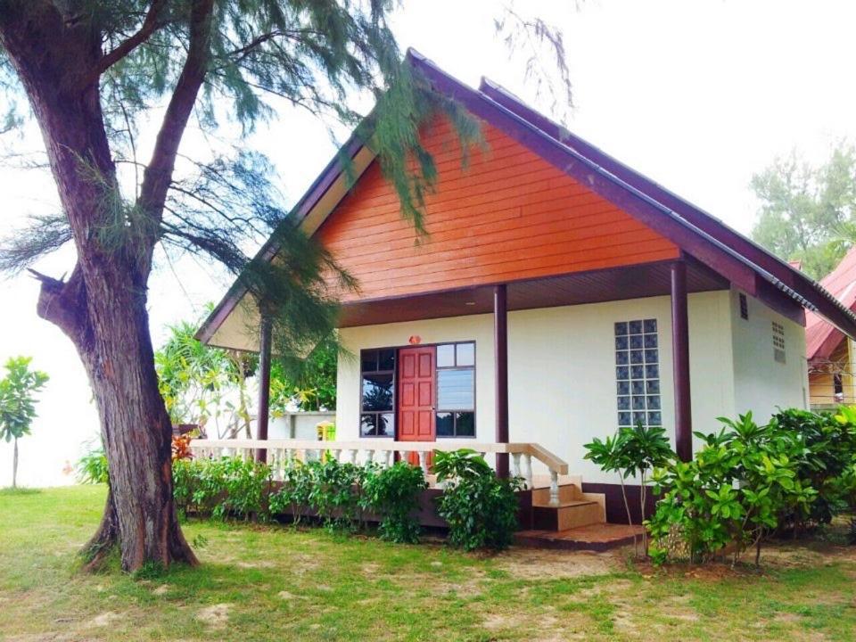 Klongdao Beach Resort Koh Lanta Ngoại thất bức ảnh