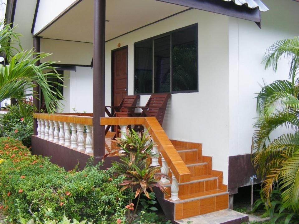 Klongdao Beach Resort Koh Lanta Ngoại thất bức ảnh